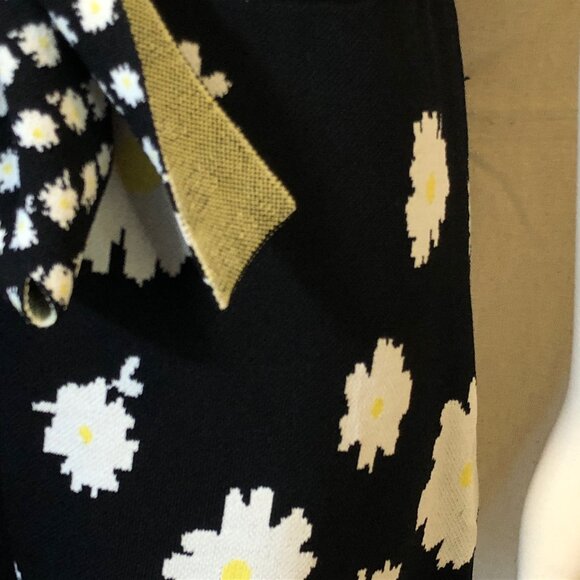 Maje Black Daisy Print Knit Shorts 1 / XS - Picture 6 of 11